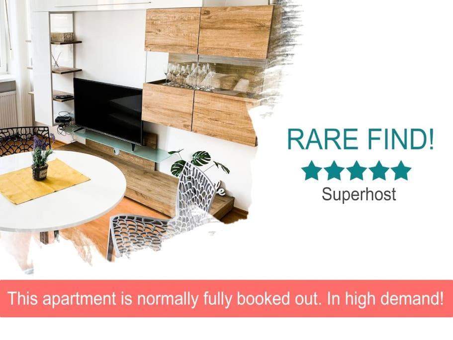 Gorgeous City Center Apartment In Bratislava With Free Parking Екстер'єр фото