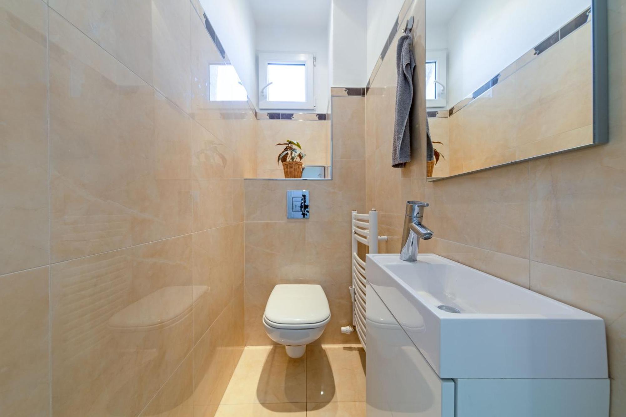 Gorgeous City Center Apartment In Bratislava With Free Parking Екстер'єр фото