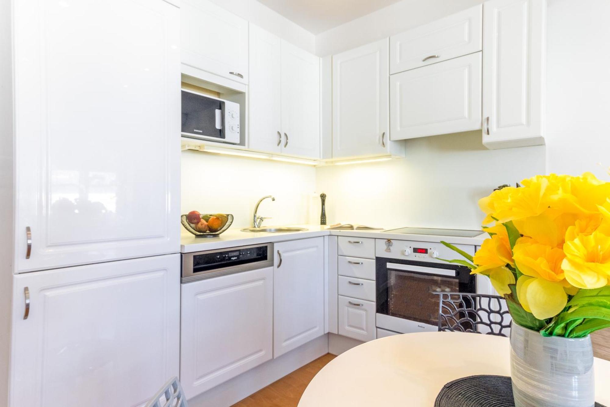 Gorgeous City Center Apartment In Bratislava With Free Parking Екстер'єр фото